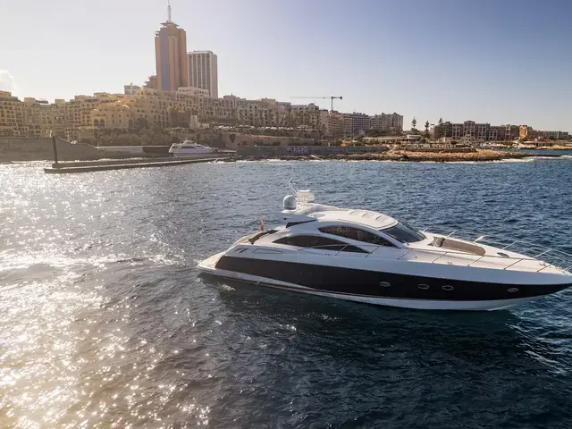 Sunseeker Predator 62