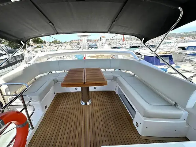 Sunseeker Manhattan 52