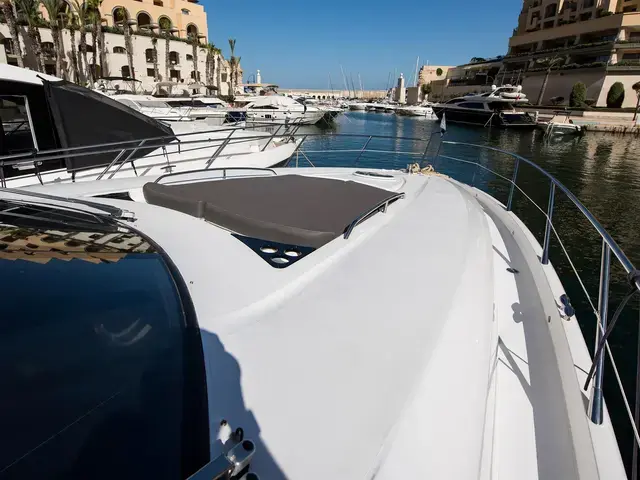 Sunseeker Predator 62