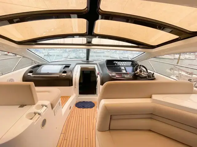 Sunseeker Predator 60