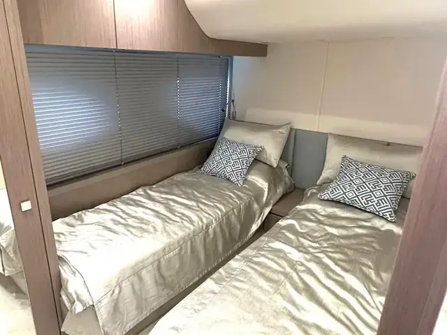 Sunseeker Manhattan 52