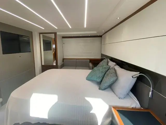 Sunseeker Predator 57