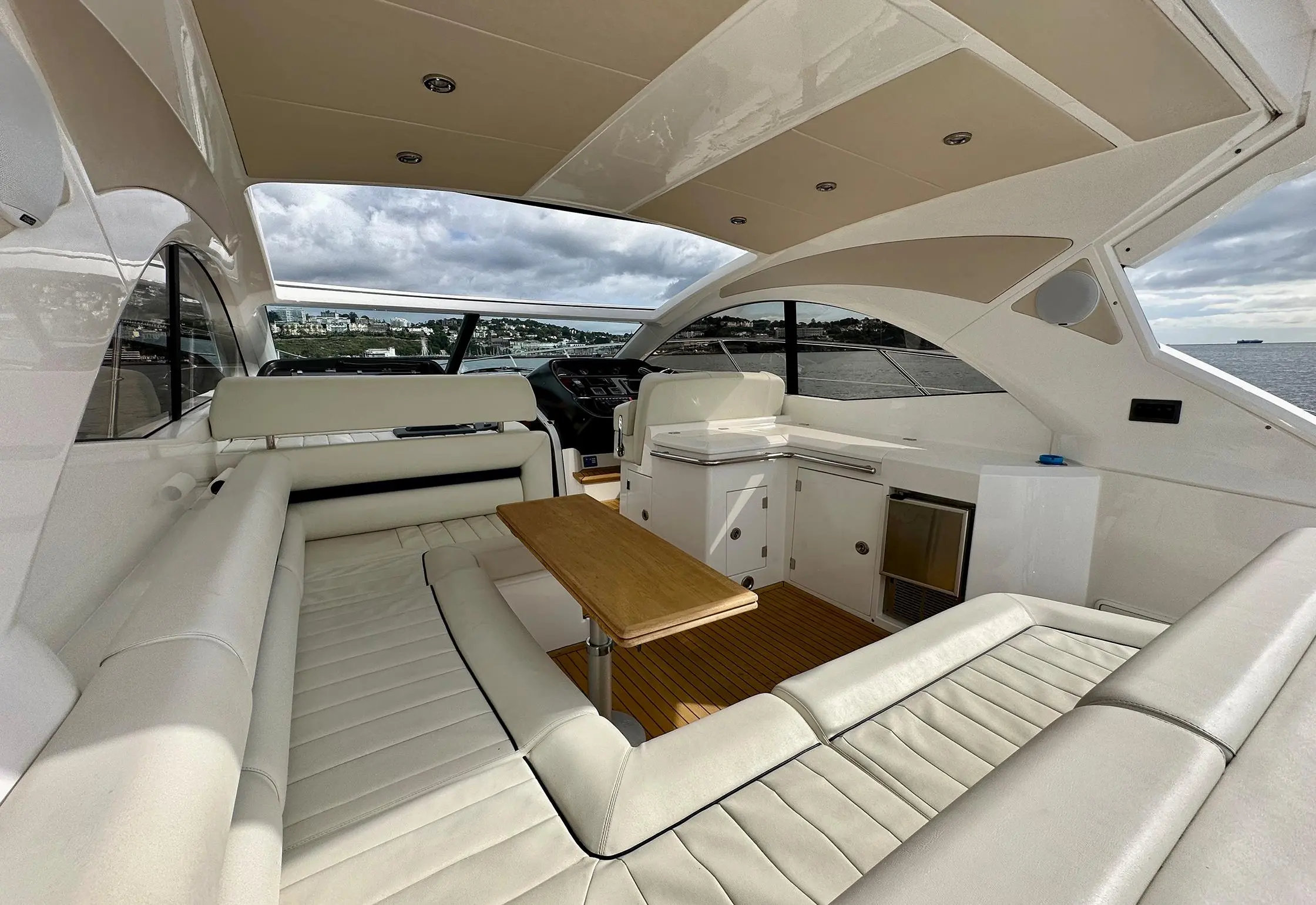 2010 Sunseeker portofino 48