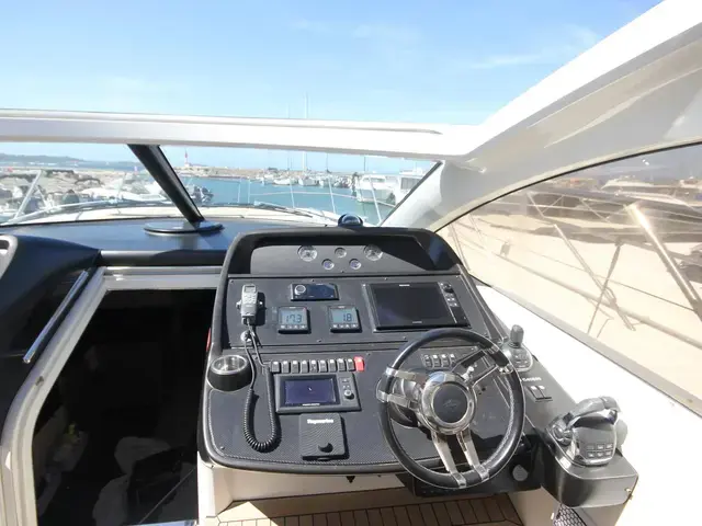 Sunseeker Portofino 48