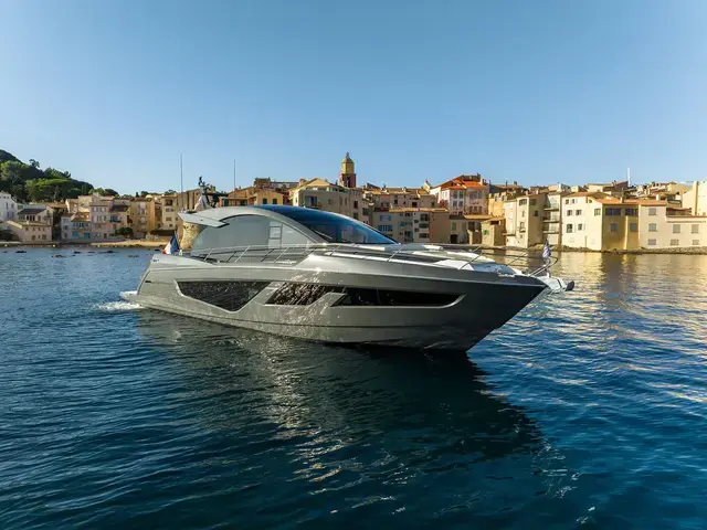 Sunseeker Predator 65