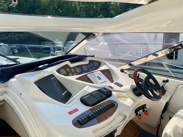 Sunseeker Predator 56