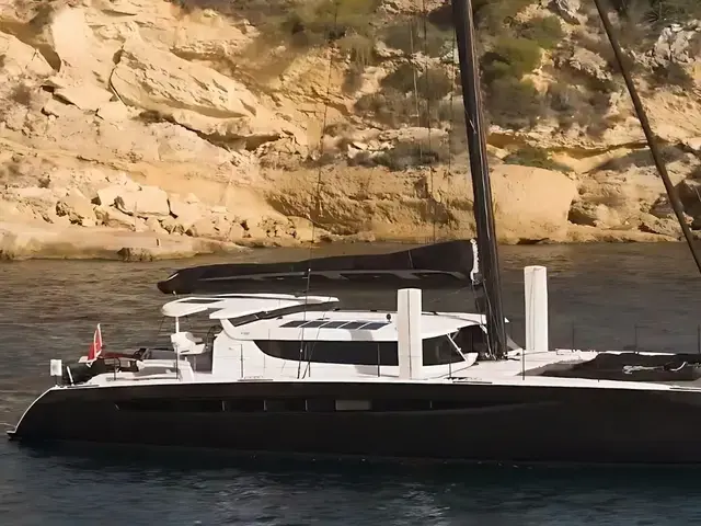 Hudson Fast Cruising Catamaran - HH66