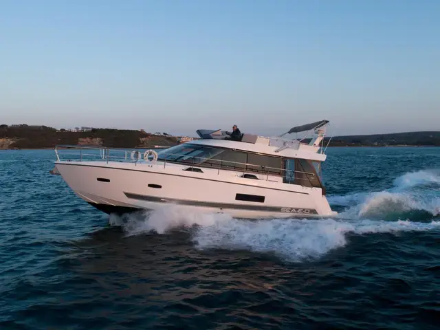 Sealine F42