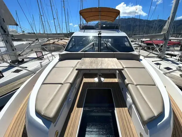 Sunseeker Manhattan 52