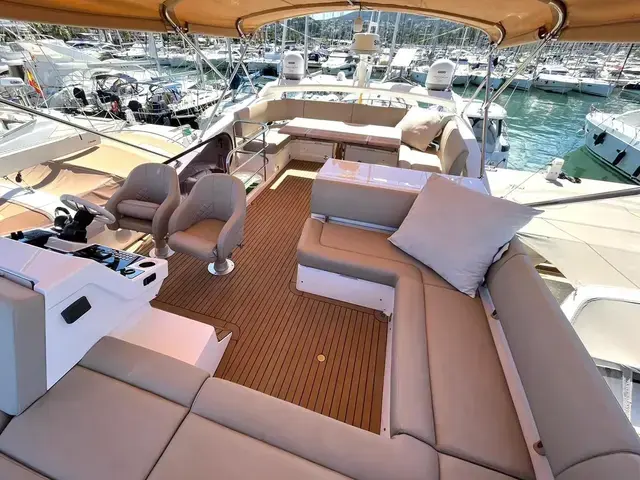 Sunseeker Manhattan 52