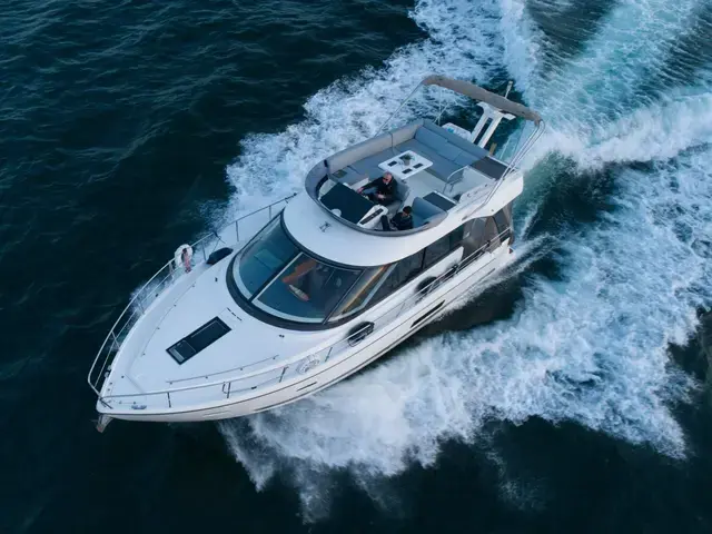 Sealine F42