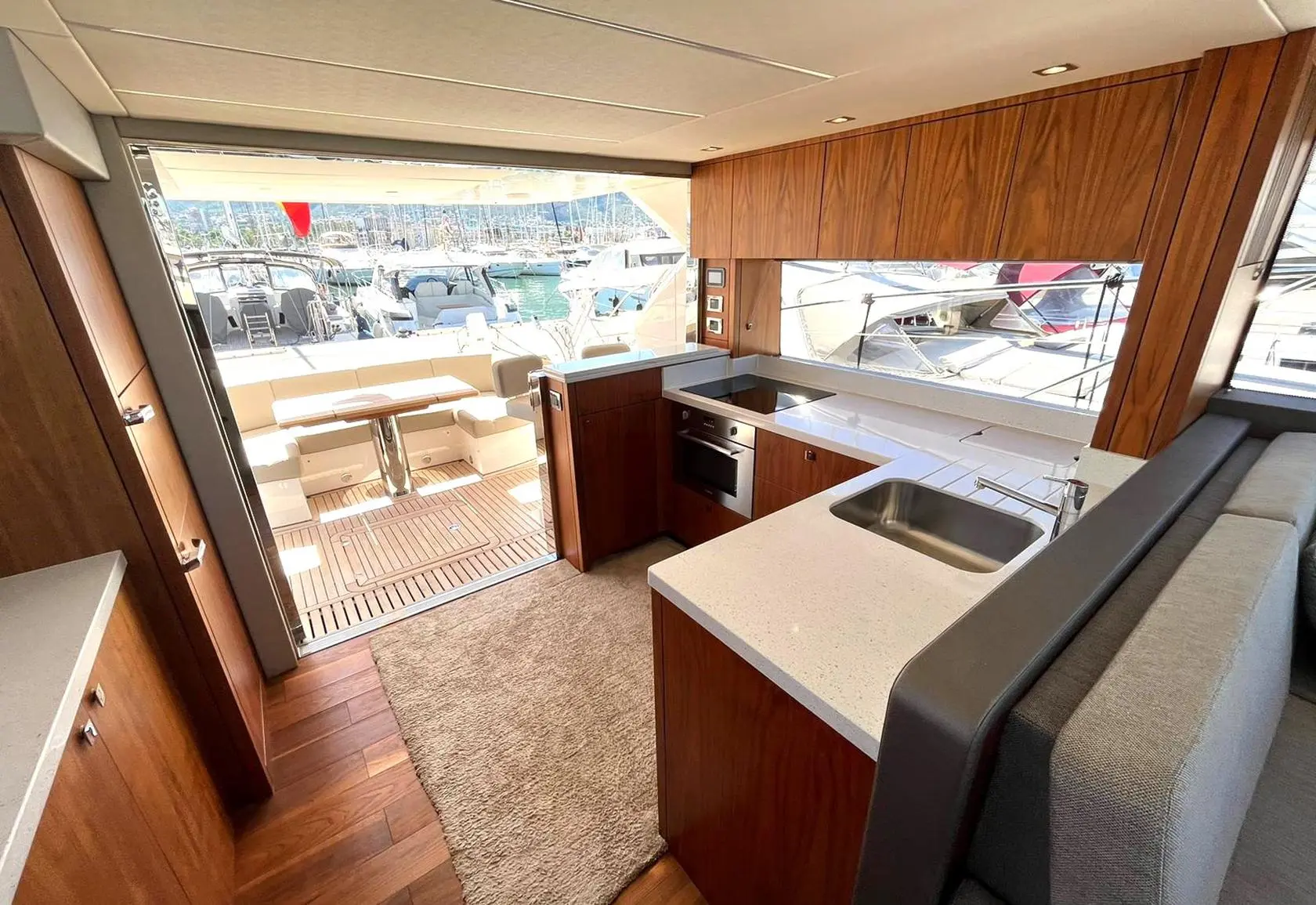 2019 Sunseeker manhattan 52