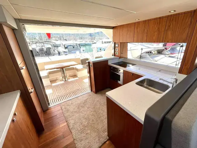 Sunseeker Manhattan 52