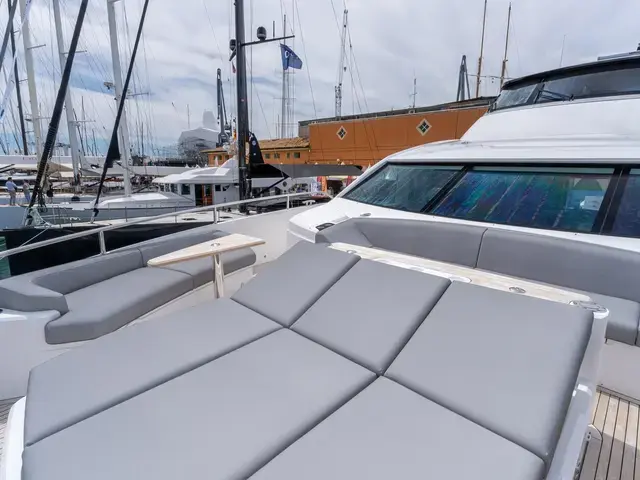 Sunseeker Ocean 182