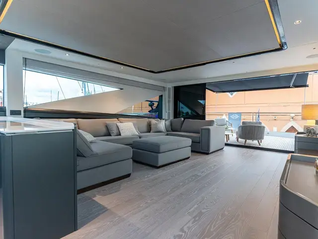 Sunseeker Ocean 182