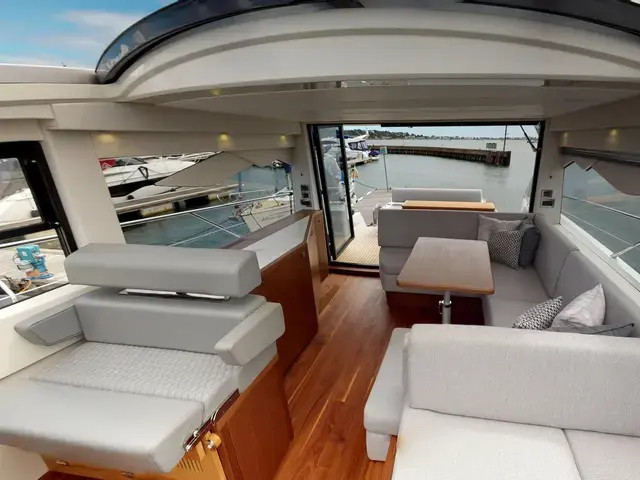 Sunseeker Predator 50