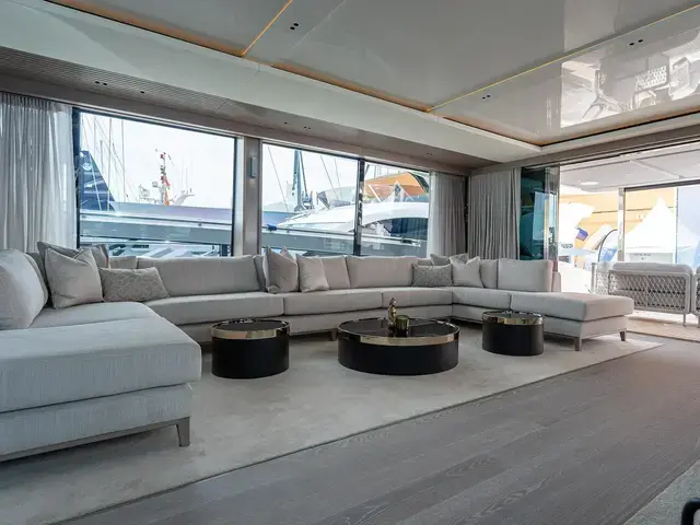 Sunseeker Ocean 182