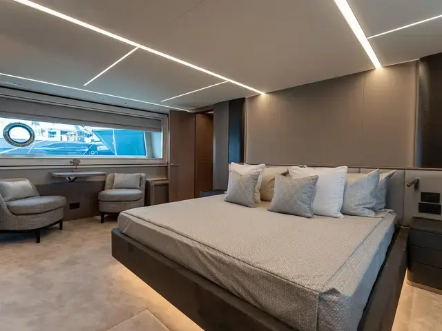 Sunseeker Ocean 182