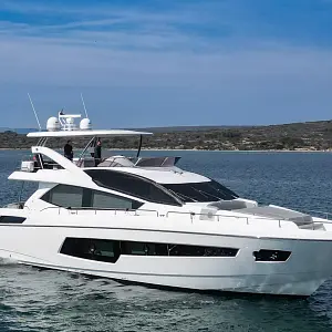 2016 Sunseeker 75 Yacht