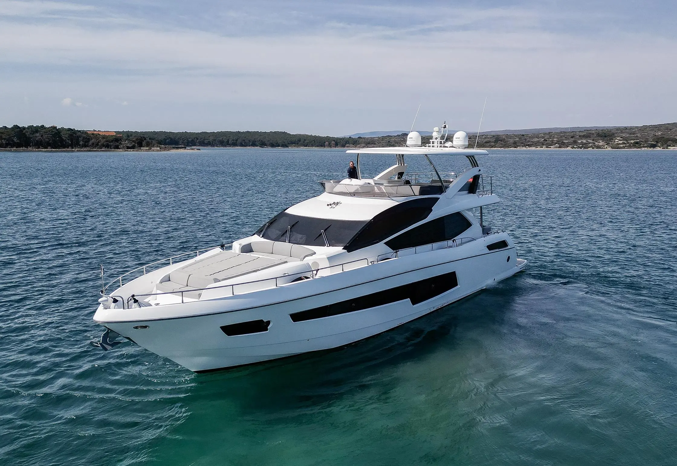 2016 Sunseeker 75 yacht