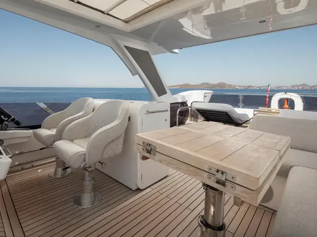 Sunseeker Manhattan 68