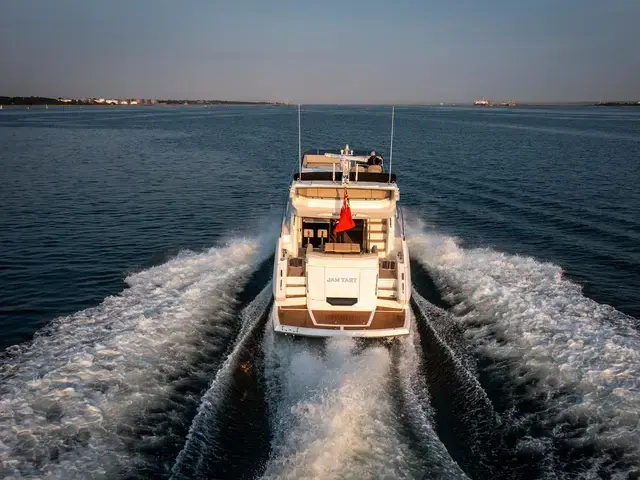 Sunseeker Manhattan 52