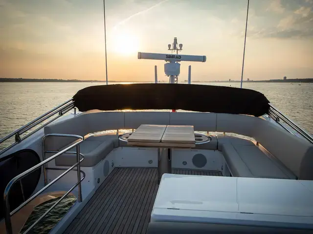 Sunseeker Manhattan 52