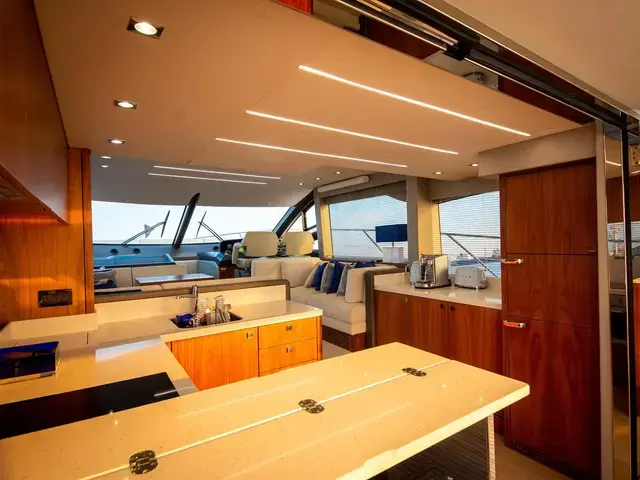 Sunseeker Manhattan 52