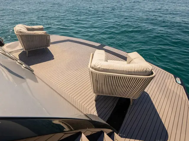 Sunseeker Predator 108