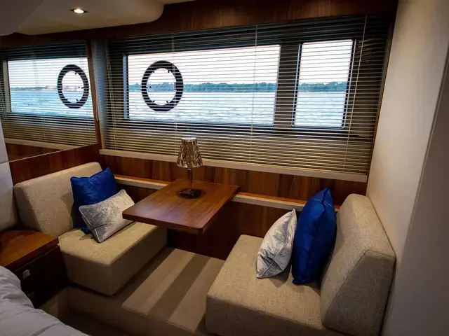 Sunseeker Manhattan 52