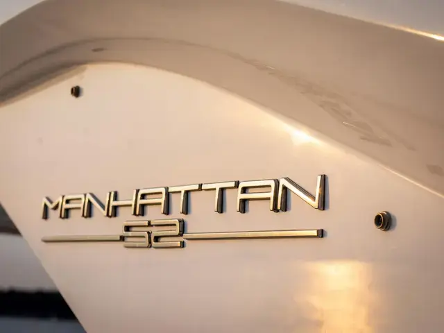 Sunseeker Manhattan 52