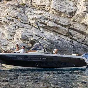 2021 Invictus Boats 240 CX