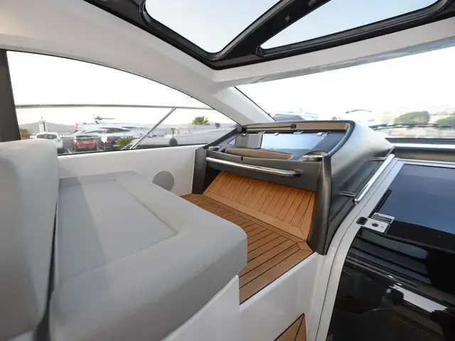 Sunseeker San Remo