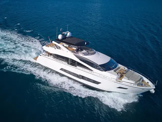 Sunseeker 86 Yacht