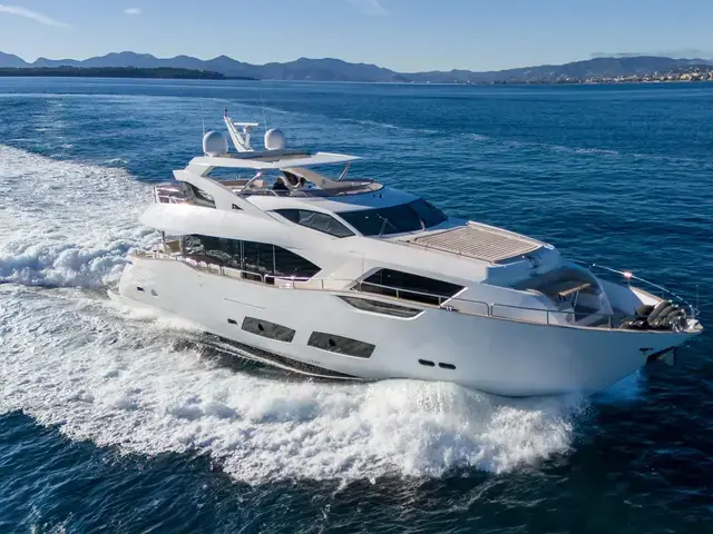 Sunseeker 95 Yacht