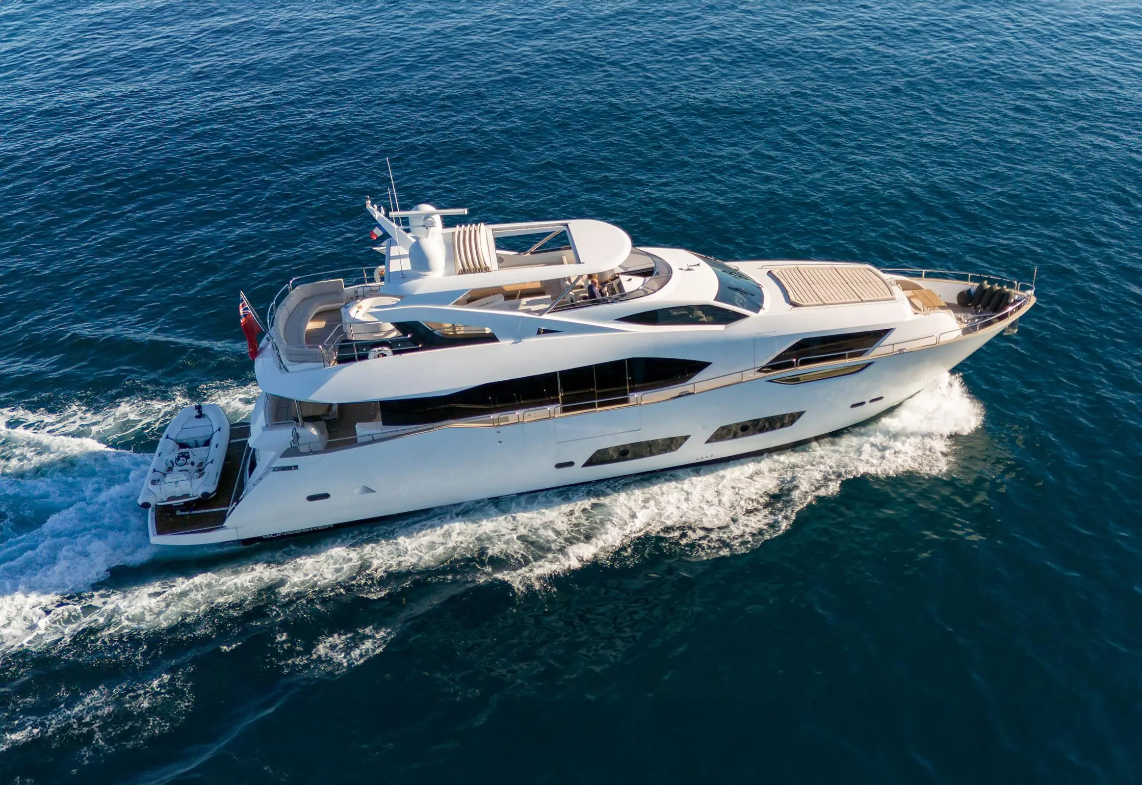 2018 Sunseeker 95 yacht