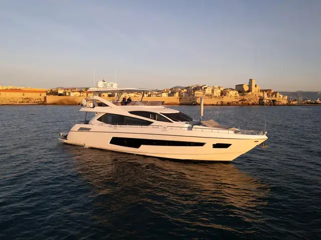 Sunseeker Yacht 75