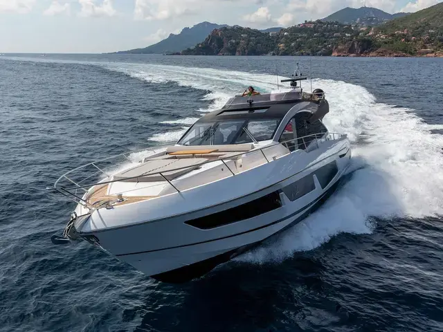 Sunseeker Sport Yacht 74