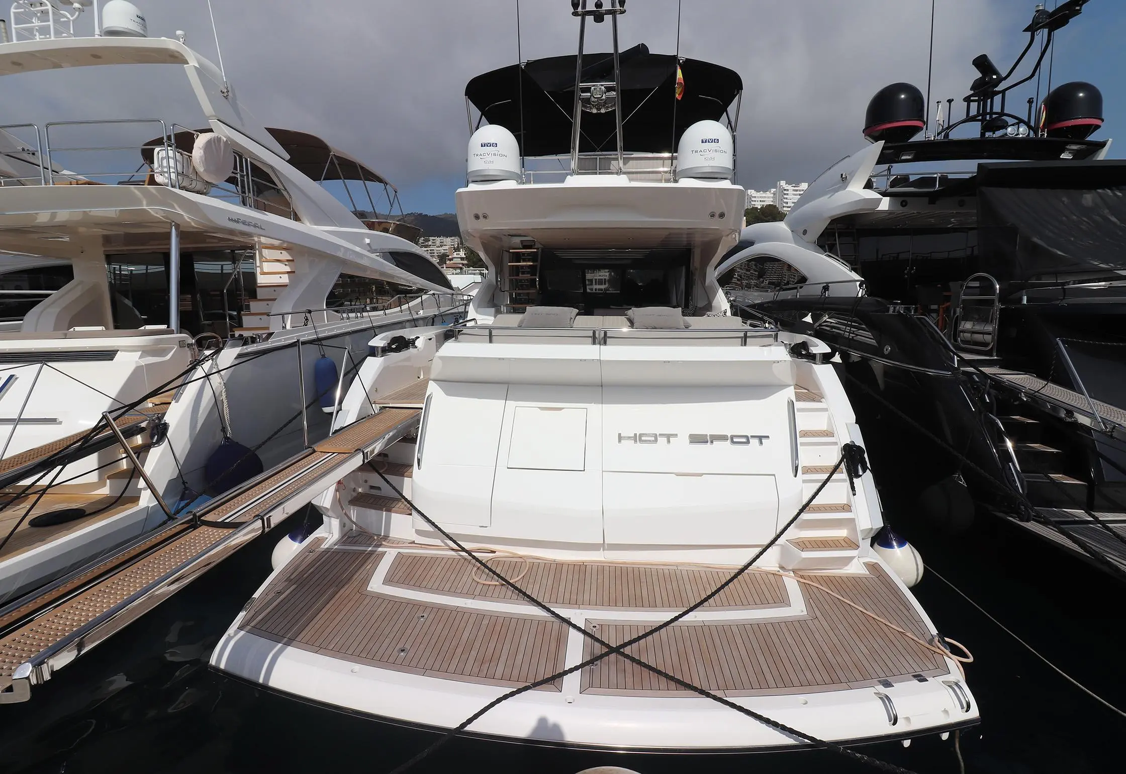 2019 Sunseeker sport yacht 74