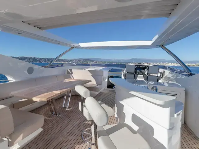 Sunseeker Yacht 95