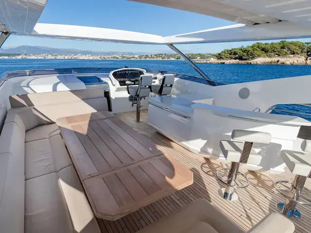 Sunseeker Yacht 95