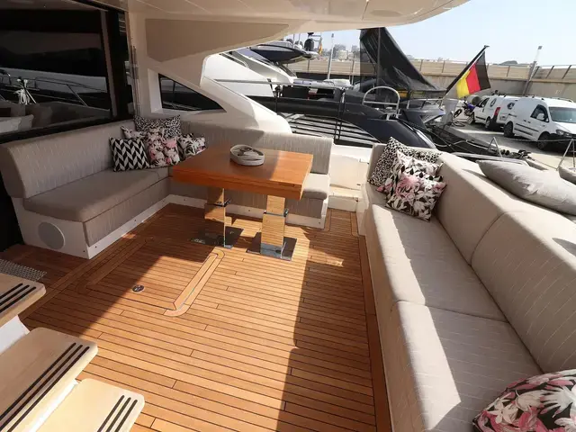 Sunseeker Sport Yacht 74