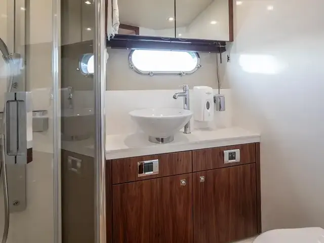 Sunseeker Manhattan 53