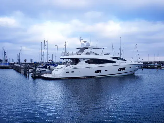 Sunseeker 88 Yacht