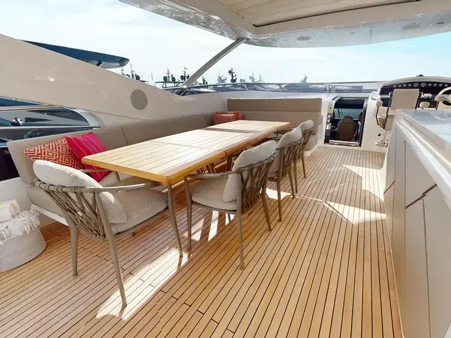 Sunseeker Yacht 95