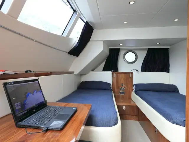 Sunseeker Yacht 75