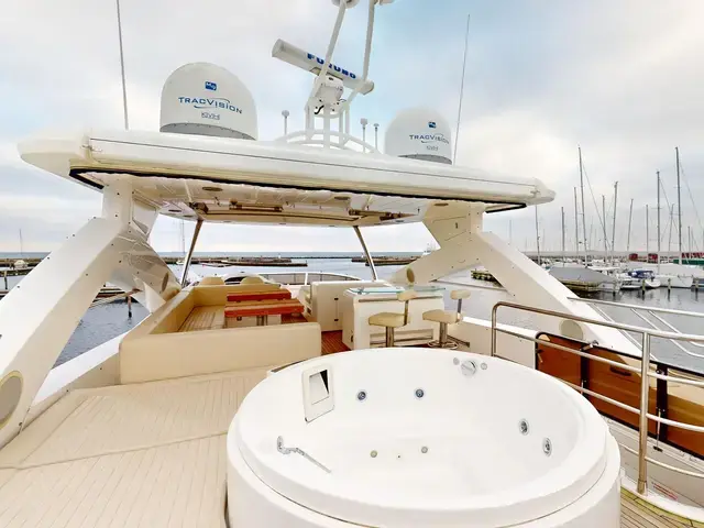 Sunseeker 88 Yacht