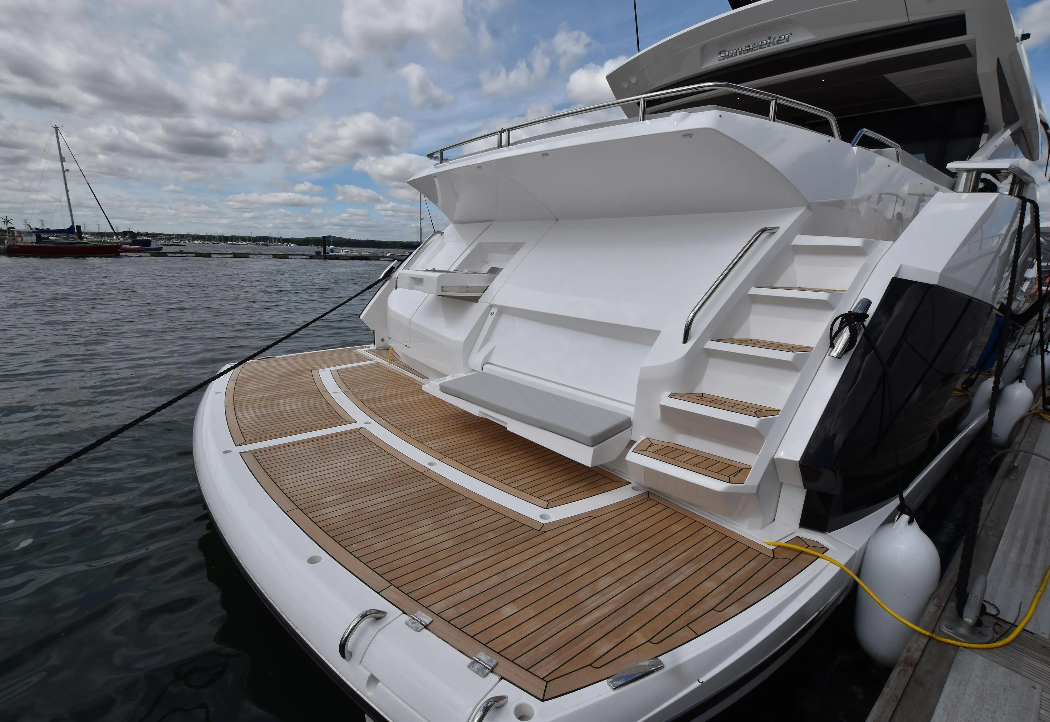 2022 Sunseeker predator 74 xps