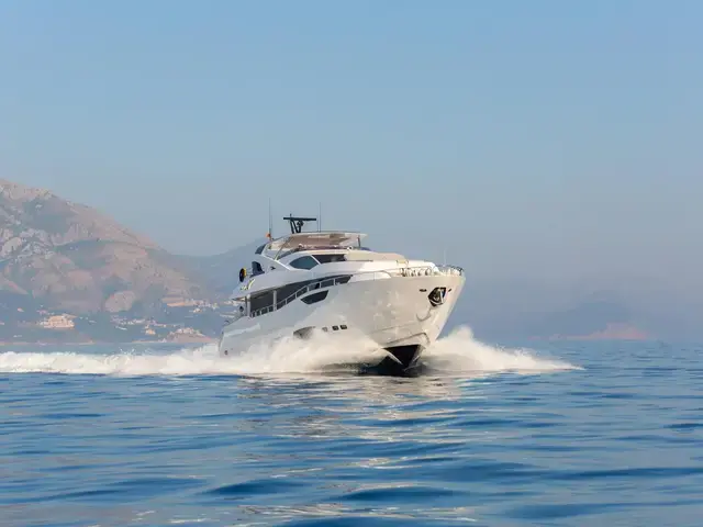 Sunseeker Yacht 95