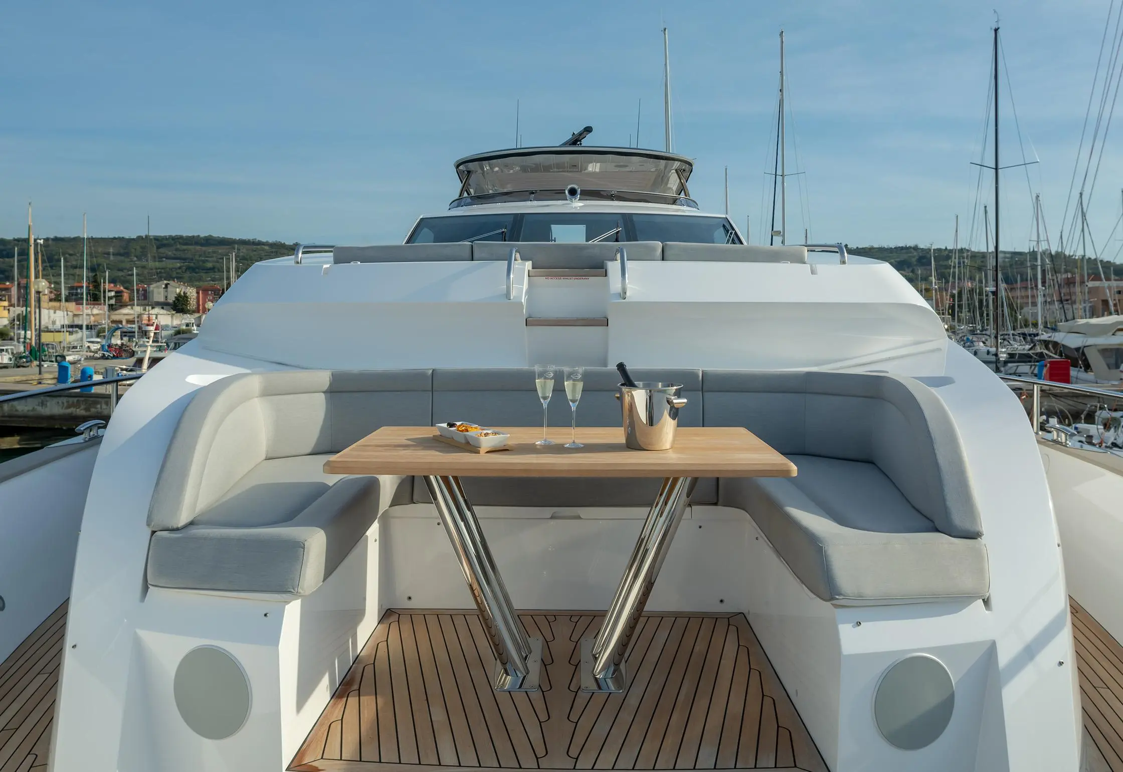 2021 Sunseeker yacht 95